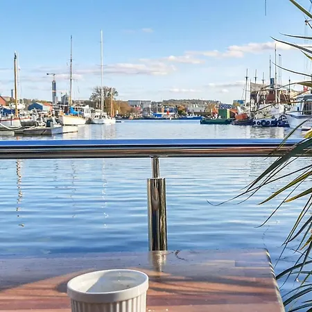 Botel Beautiful Ship-boat In Gteborg With 2 Bedrooms And Wifi Göteborg