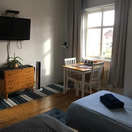 Alojamento de Acomodação e Pequeno-almoço Bla Huset I *
