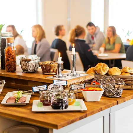 Lisebergsbyns Bed & Breakfast 3*