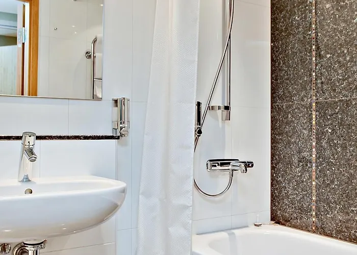 Sure By Western Arena Hotel 3*