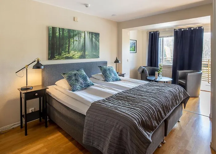 Treetop Hangout & Hotel Göteborg