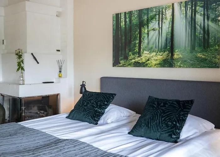 Hotell Treetop Hangout & 3*