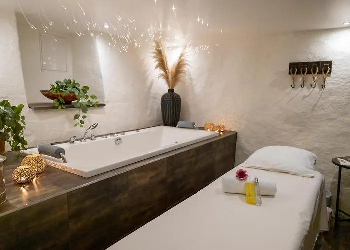 Hotell Treetop Hangout &