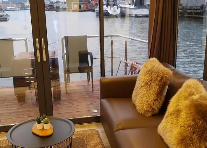 Hotel en barco La Mare