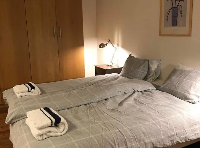 Bjoersjoedal House's בית נופש