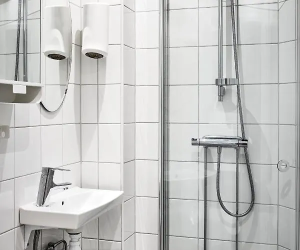 Bed & Breakfast Ow, By A&j - Familj & Bilen & Hunden - Liseberg & Avenyn! Gothenburg