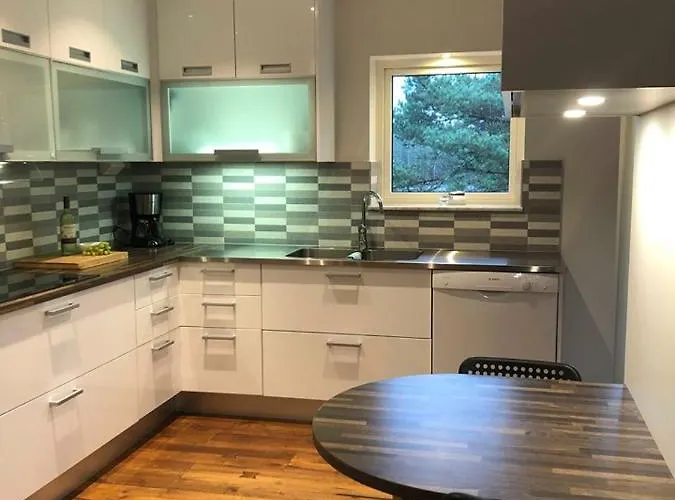 بيت للعطل Bjoersjoedal House's غوتنبرغ