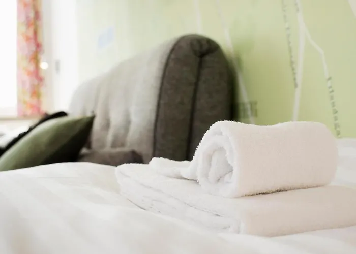 Hotell Slottsskogen 2*