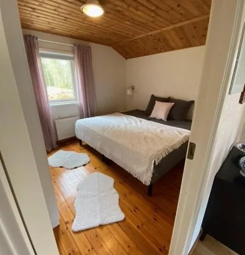 בית נופש Bjoersjoedal House's גטבורג