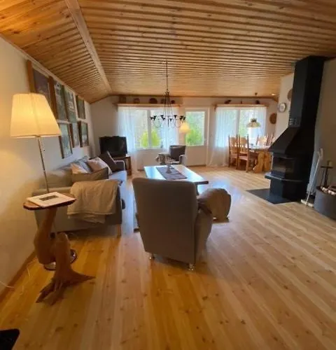 בית נופש Bjoersjoedal House's