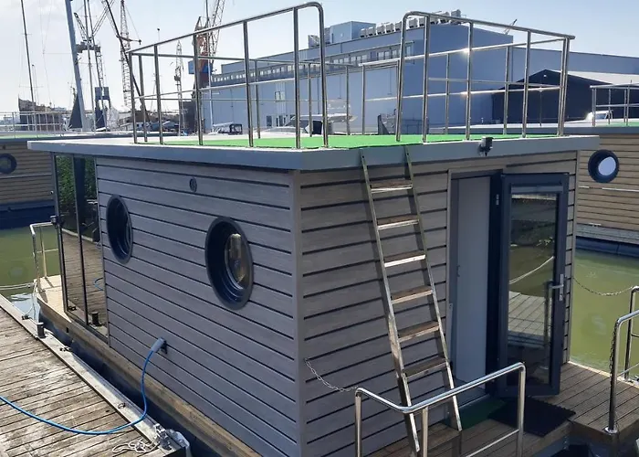 La Mare Bateau-hôtel