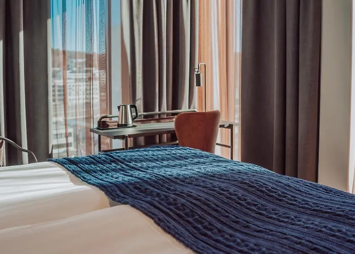 Quality The Weaver 4*