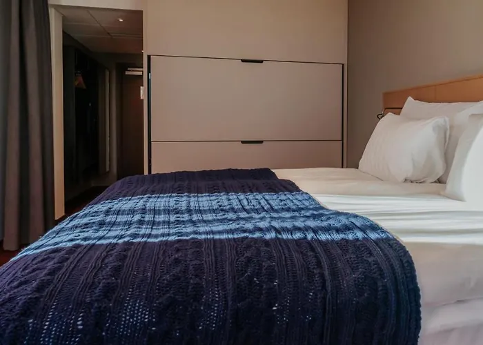 Quality The Weaver Hotel