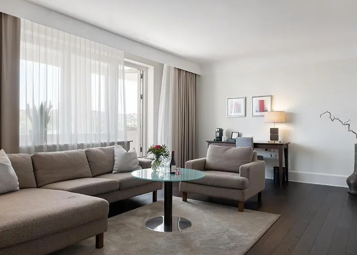 Elite Park Avenue Hotel 4*