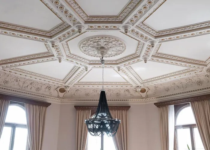 Hotel Elite Plaza 4*