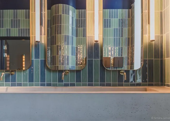 Quality The Weaver 4*