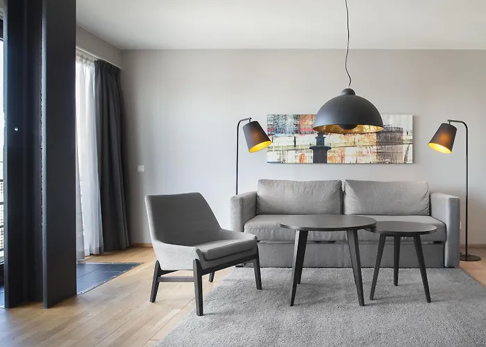 Quality 11 & Eriksbergshallen Hotel 4*