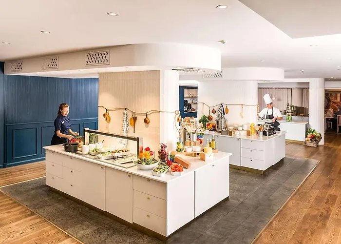 Hotell Quality Waterfront 4*