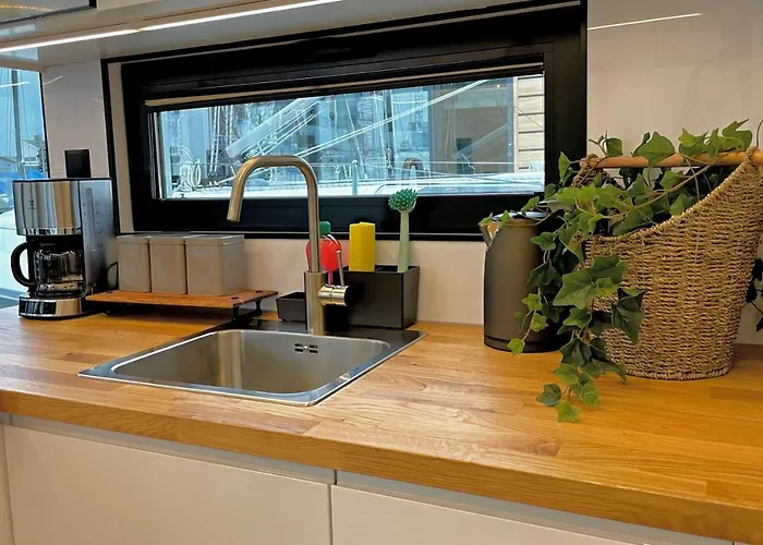 La Mare 보트호텔 3*