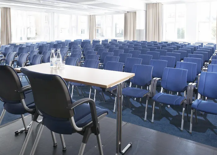 Отель Scandic Crown