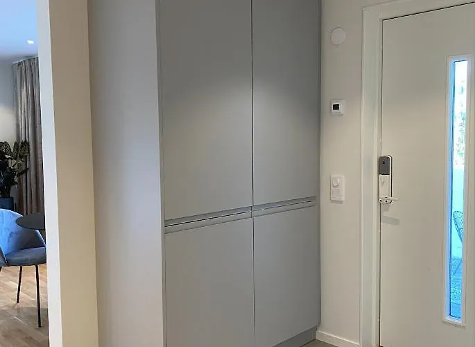 Luxurious With Free Parking Appartement