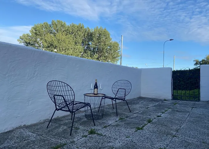 Luxurious With Free Parking Appartement