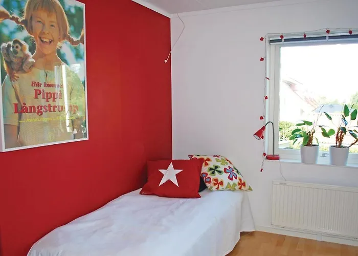 Holiday home Amazing In Vaestra Froelunda