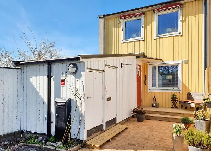 2 Bedroom Beautiful In