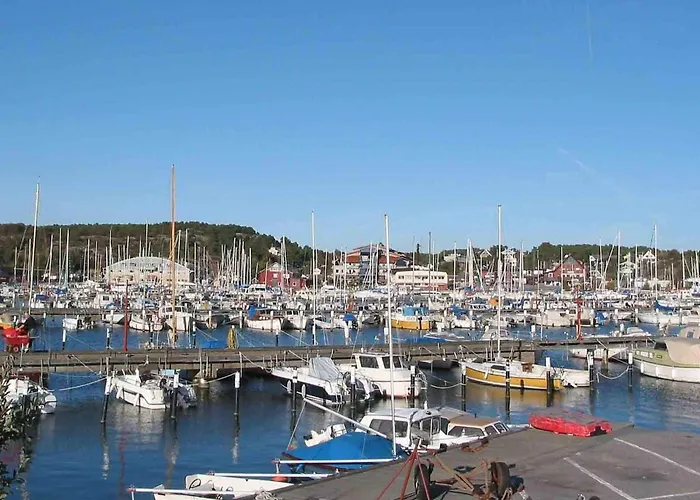 5 Person In Vaestra Froelunda Дом отдыха Гётеборг