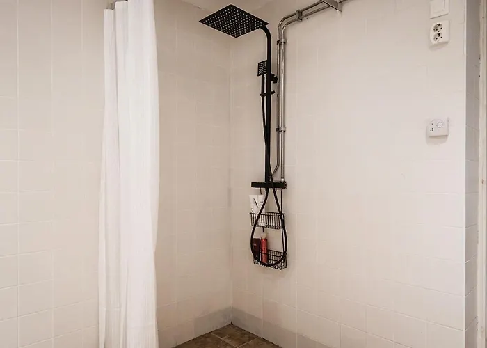 فيلة The Little Oasis In