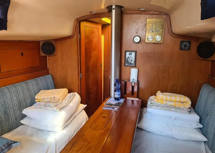 Hotel en barco Downtown Sailboat - Vega 1 Gotemburgo