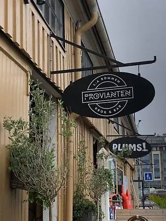 Downtown Sailboat - Vega 1 Gotemburgo