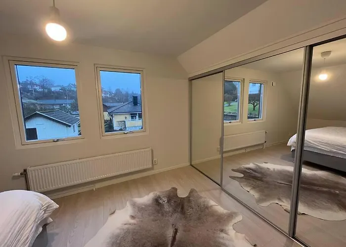 Naera Och Stan Villa