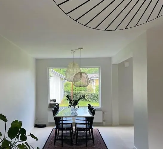 Naera Och Stan Villa Gothenburg