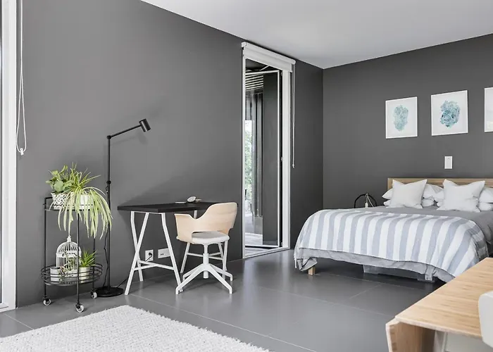 Style Meets Location In * Gotemburgo