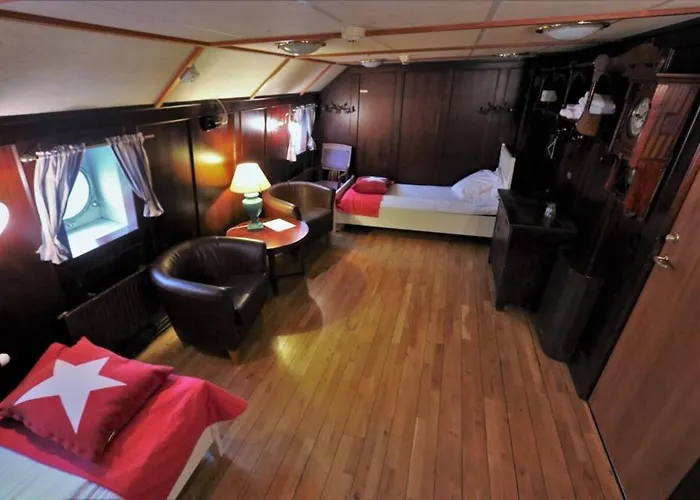 Barken Viking Bateau-hôtel 3*