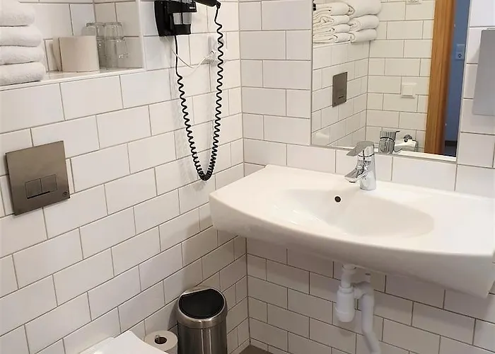 Thon Dockyard Hotel 3*