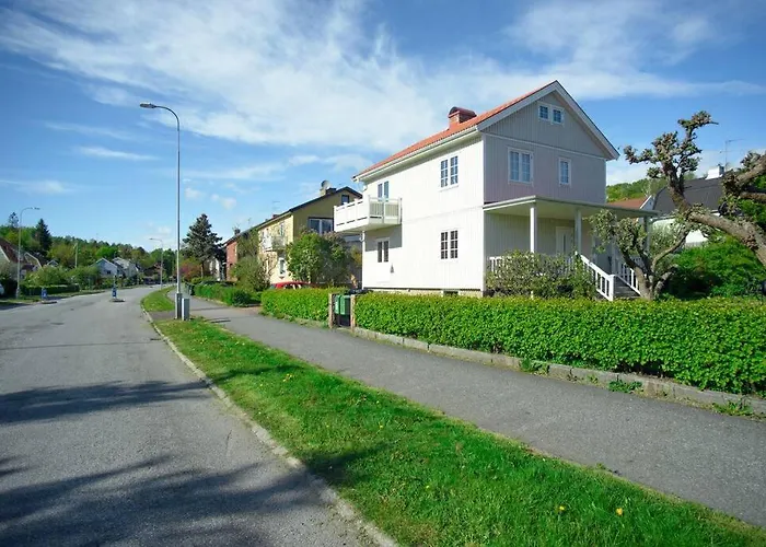 Downtown In - Free Parking *