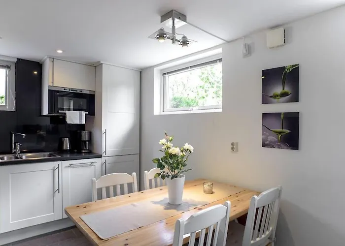 Downtown In - Free Parking *