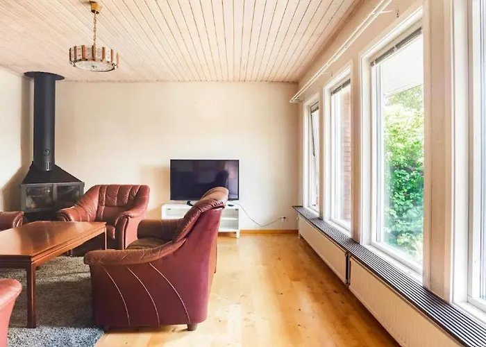 By The Bay In A Shared Gothenburg