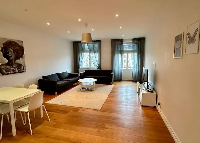 Luxury In Apartment *