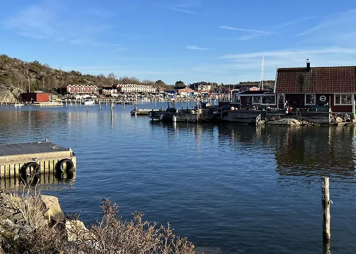 Mysigt Attefallshus Med Naerhet Och Hav *