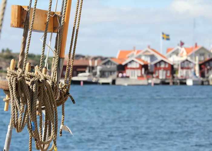 By The Bay In A Shared 홈스테이 *