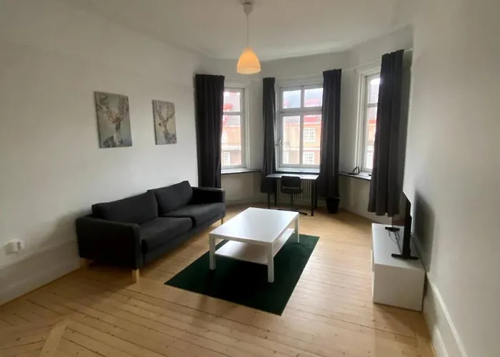 Modern In Lovely Part Of The City Appartement *