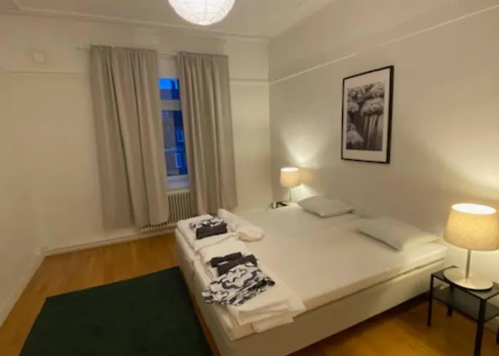 Comfortable In Centre Apartament *