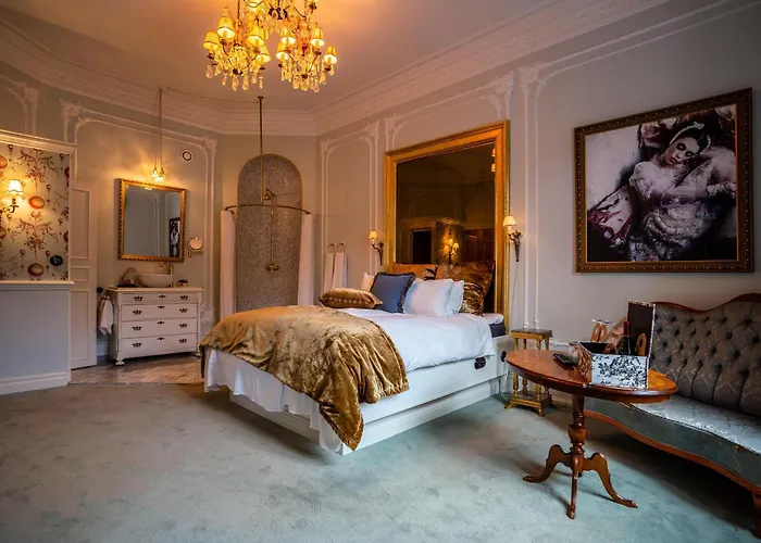 Pigalle Hotel 5*