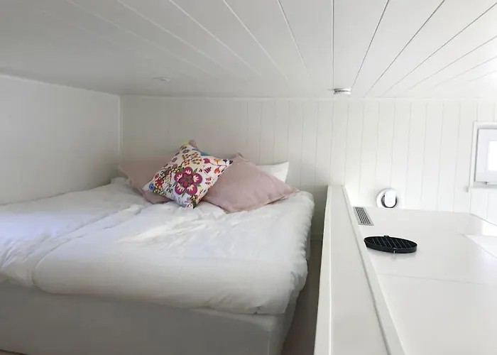 Eget Hus I Oergryte. Goeteborgs Baesta Laege! 哥德堡