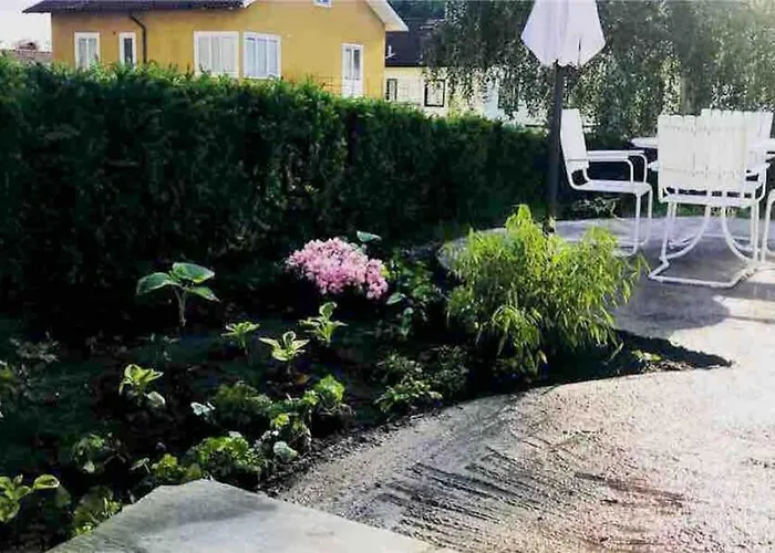 Eget Hus I Oergryte. Goeteborgs Baesta Laege!