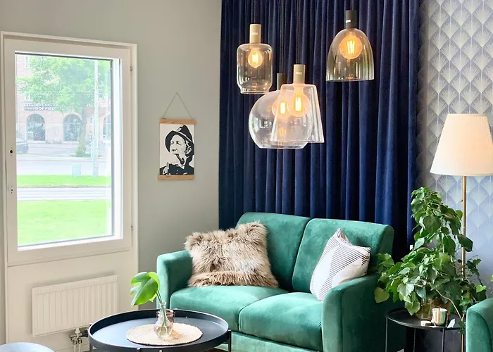 林奈帕特森酒店及旅馆 *