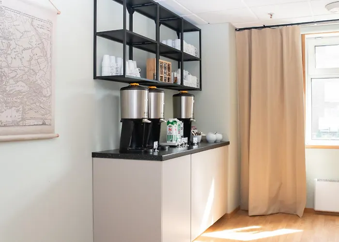 Good Morning+ ホテル 3*